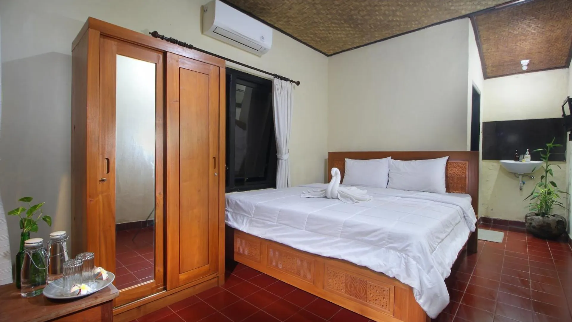 Sari Gong Guest House, A Trishula Collection Ubud 0*,