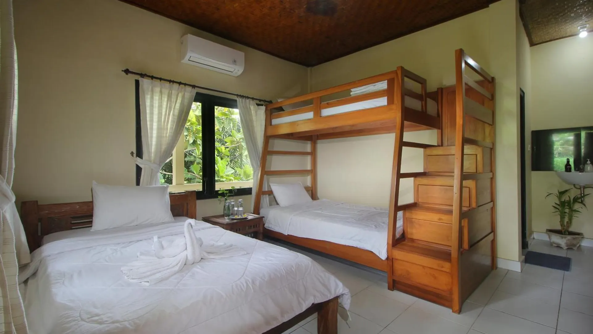 Sari Gong Guest House, A Trishula Collection Ubud 0*,